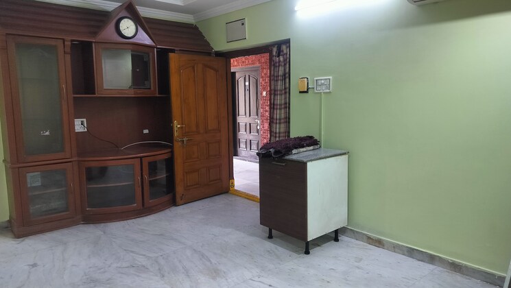 Room, banjara hills 3 Bedroom 1800 Sq.Ft. Apartment In Banjara Hills Hyderabad 9010457