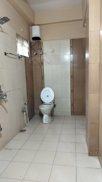 Bathroom in 3 BHK Apartment at Banjara Hills – for Rent