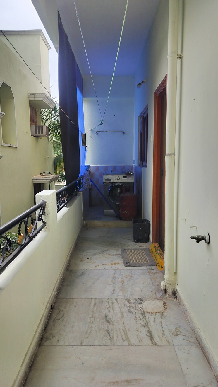 Balcony, banjara hills 3 Bedroom 1800 Sq.Ft. Apartment In Banjara Hills Hyderabad 9010457