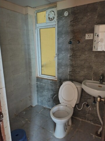 Bathroom in 3 BHK Apartment at Amrapali Dream Valley, Tech Zone 4 Greater Noida – for Rent
