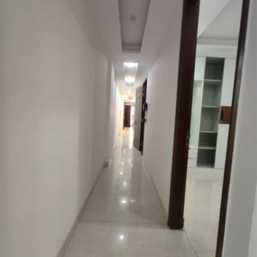 Building Lobby in 3 BHK Builder Floor at Malviya Nagar – for Rent