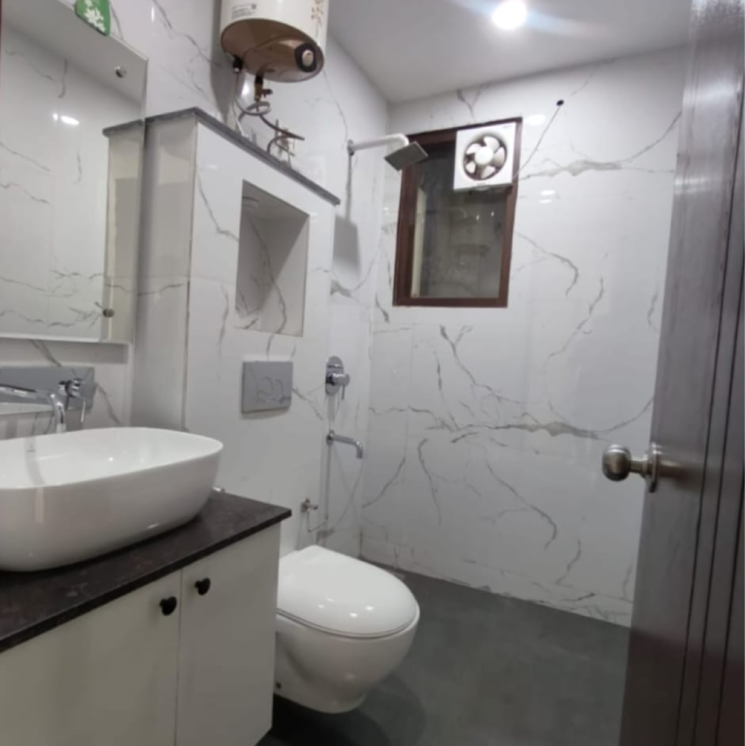 Bathroom, malviya nagar 3 Bedroom 1500 Sq.Ft. Builder Floor In Malviya Nagar Delhi 9010508