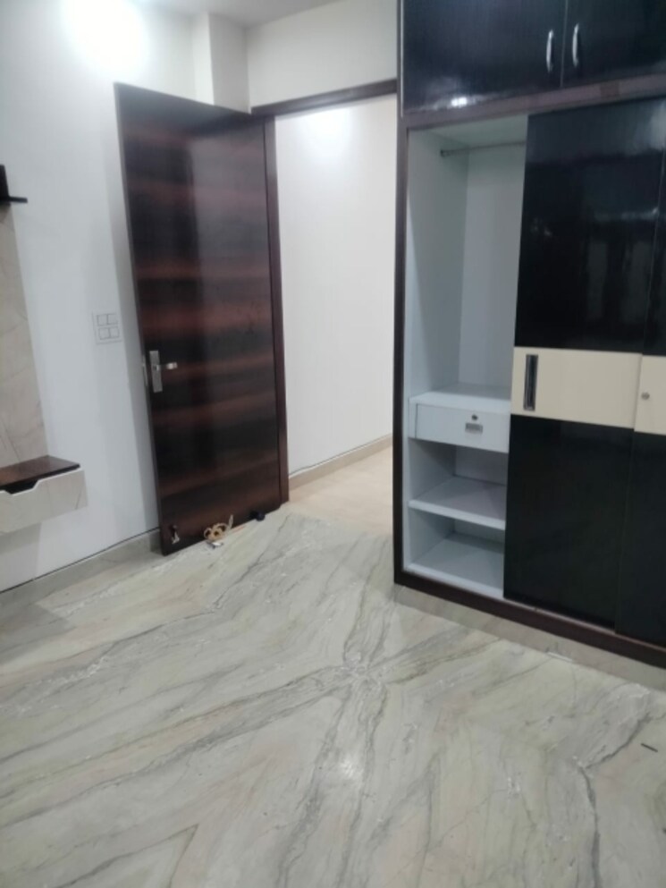 Room, mansarover garden 2.5 Bedroom 1000 Sq.Ft. Builder Floor In Mansarover Garden Delhi 9010513