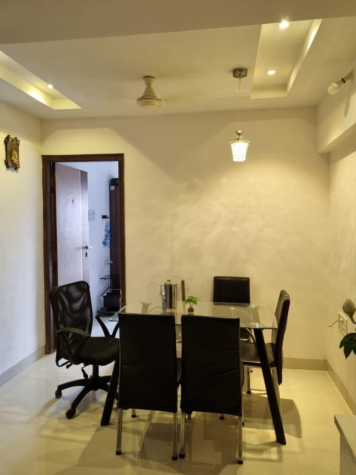 2 BHK + Servant Room Apartment For Rent in Dn Nagar, Andheri West