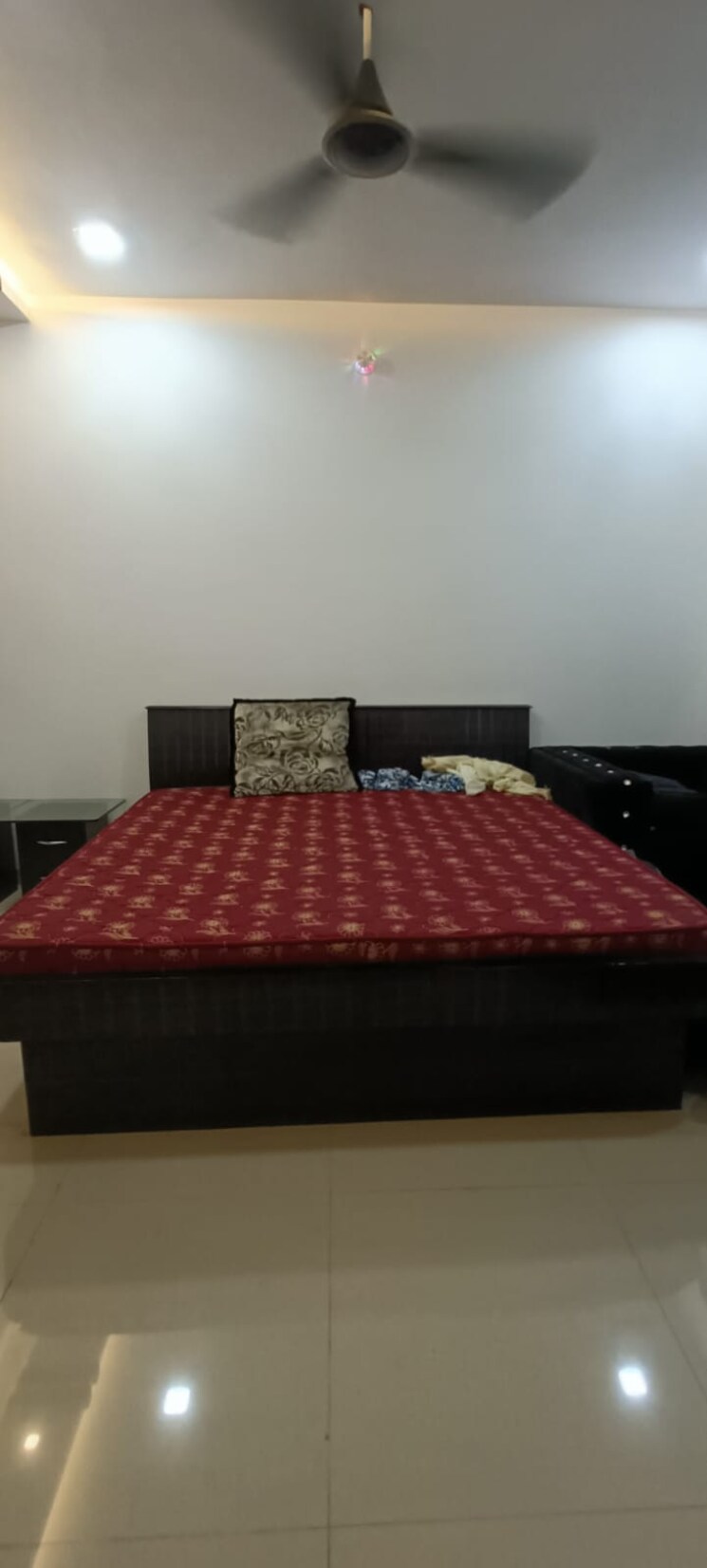 Bedroom, thane west Pg For Girls In Thane West 9010527