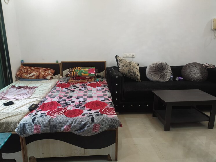 Bedroom, thane west Pg For Girls In Thane West 9010527