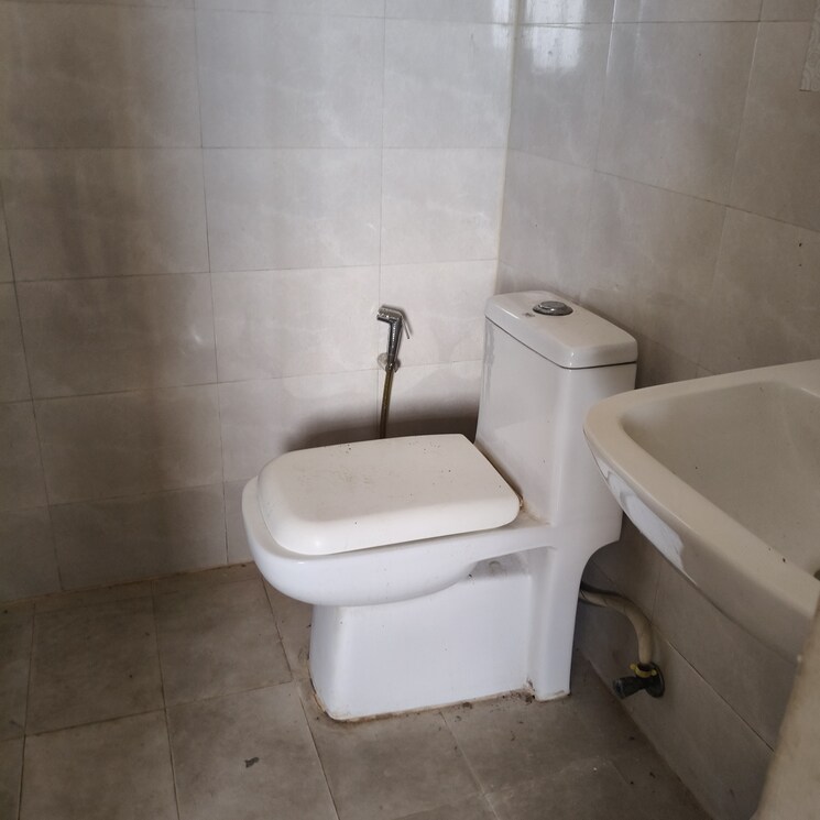 Bathroom, suncity-avenue-102 2 Bedroom 532 Sq.Ft. Apartment In Sector 102 Gurgaon 9010535