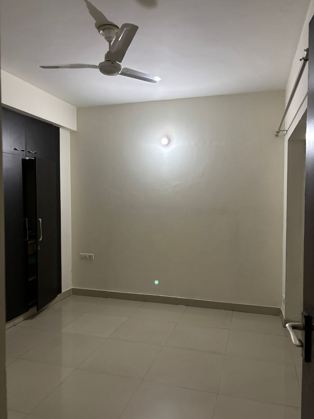 2 BHK Apartment For Sale in Ratan Pearls