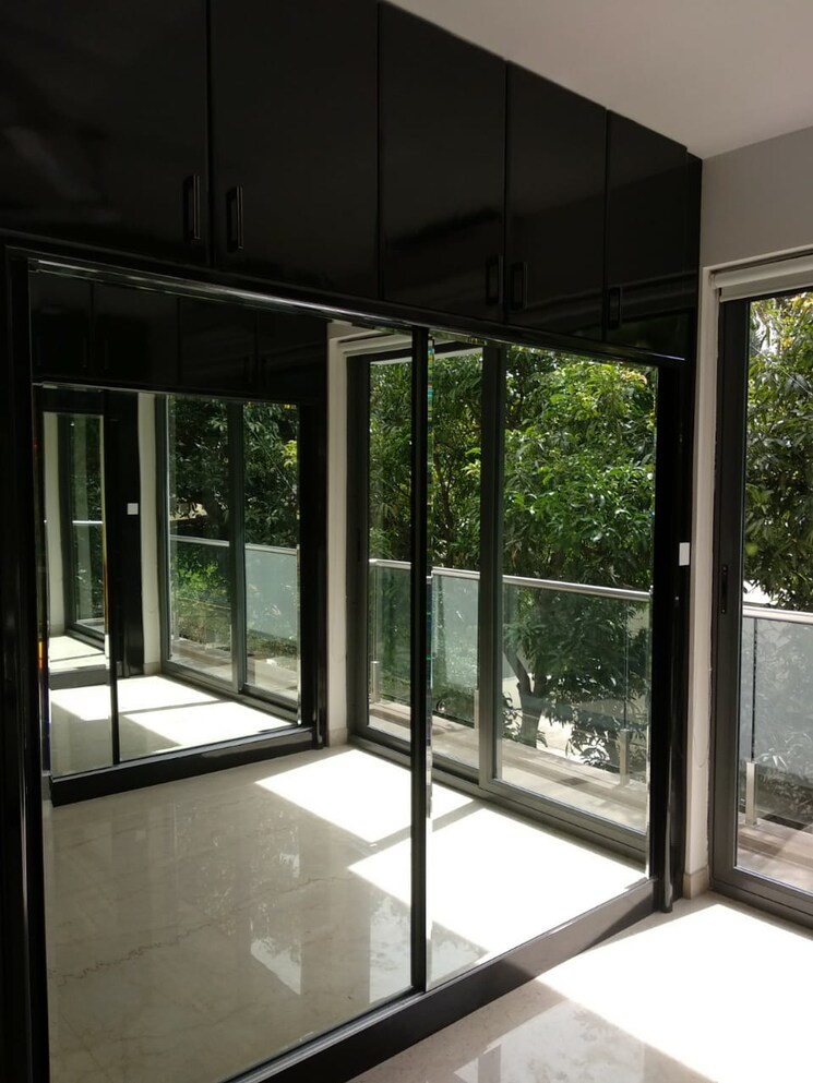 Balcony, embassy-oasis 3 Bedroom 4190 Sq.Ft. Apartment In Frazer Town Bangalore 9010571