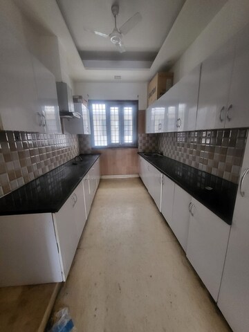 Building Lobby in 3 BHK Apartment at Ardee City Palm Grove Heights, Sector 52 – for Rent