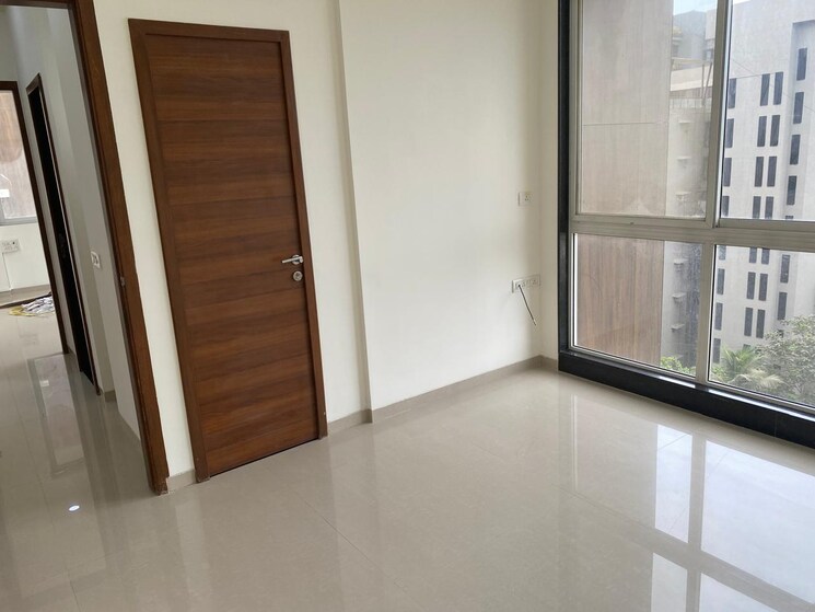 Room, greenfield-chs 2 Bedroom 720 Sq.Ft. Apartment In Santacruz West Mumbai 9010594