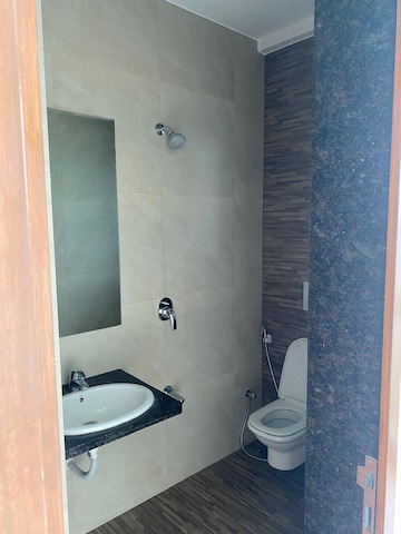 Bathroom in 2 BHK Apartment at Greenfield CHS, Santacruz West – for Rent