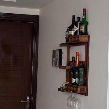 Furnished Amenities in 3 BHK Builder Floor at Vasant Kunj Enclave – for Rent