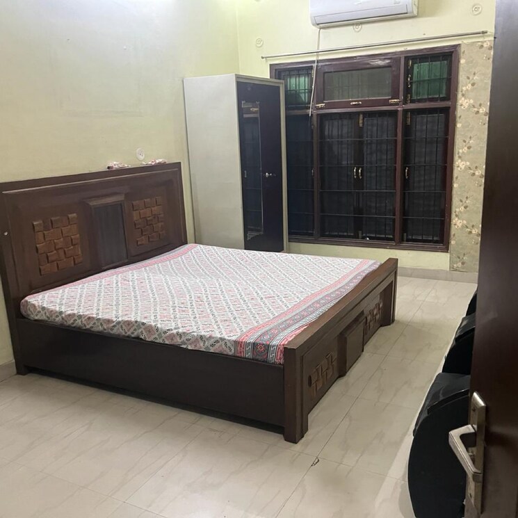 Bedroom, gomti nagar Pg For Boys & Girls In Gomti Nagar 9010603