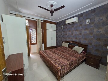 Bedroom in 3 BHK Apartment at Ansal Sushant Estate, Sector 52 – for Rent
