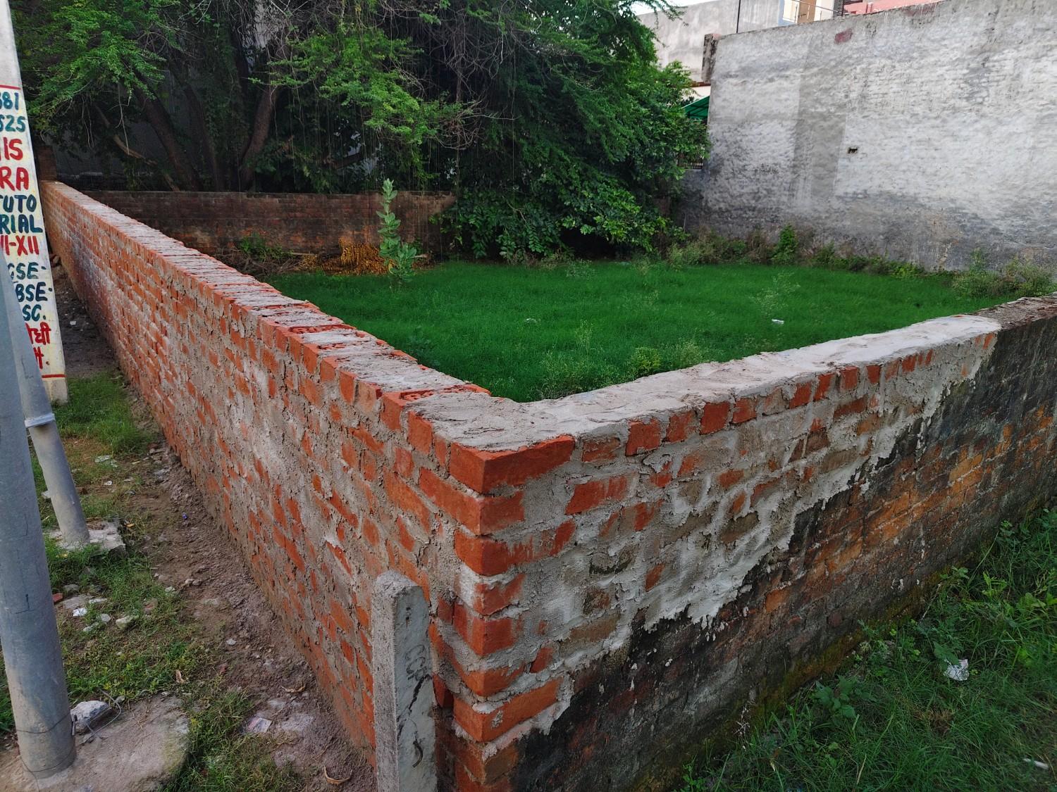 Plot For Sale in Saraswatipuram