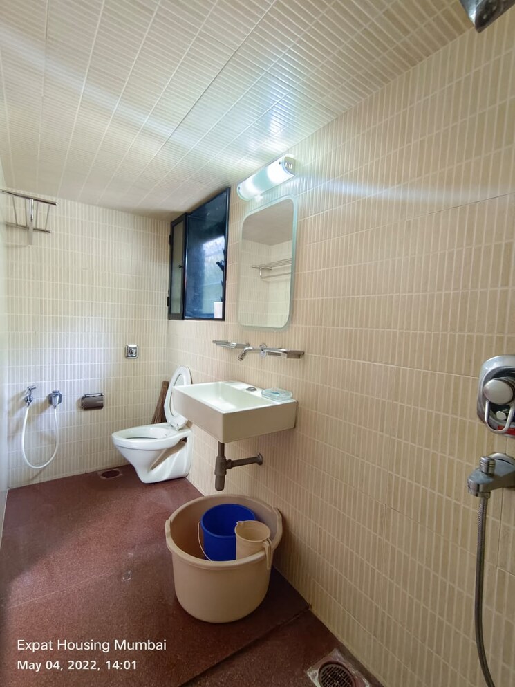 Bathroom, silver-palms-santacruz-west 2 Bedroom 800 Sq.Ft. Apartment In Santacruz West Mumbai 9010642