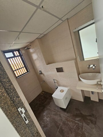 Attached Bathroom in 3 BHK Apartment at Kanakia Silicon Valley, Powai – for Rent