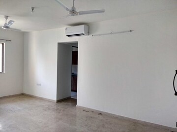 2 BHK Apartment For Rent in Lodha Splendora, Ghodbunder Road