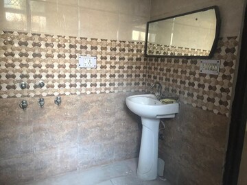 Bathroom in 2.5 BHK Independent House at Sector 53 – for Rent