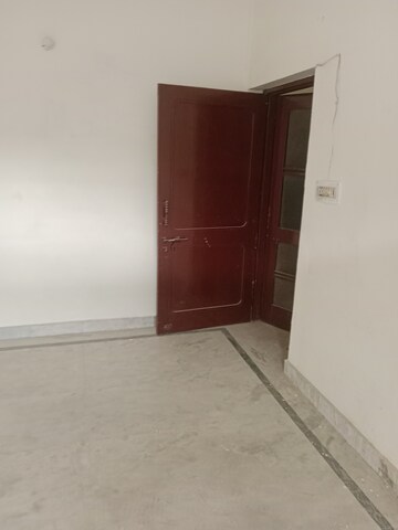 Room in 2 BHK Builder Floor at Huda – for Rent