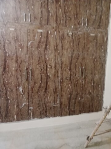 Room in 2 BHK Builder Floor at Huda – for Rent