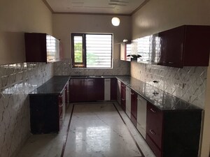 3 BHK Builder Floor For Sale in Sector 10