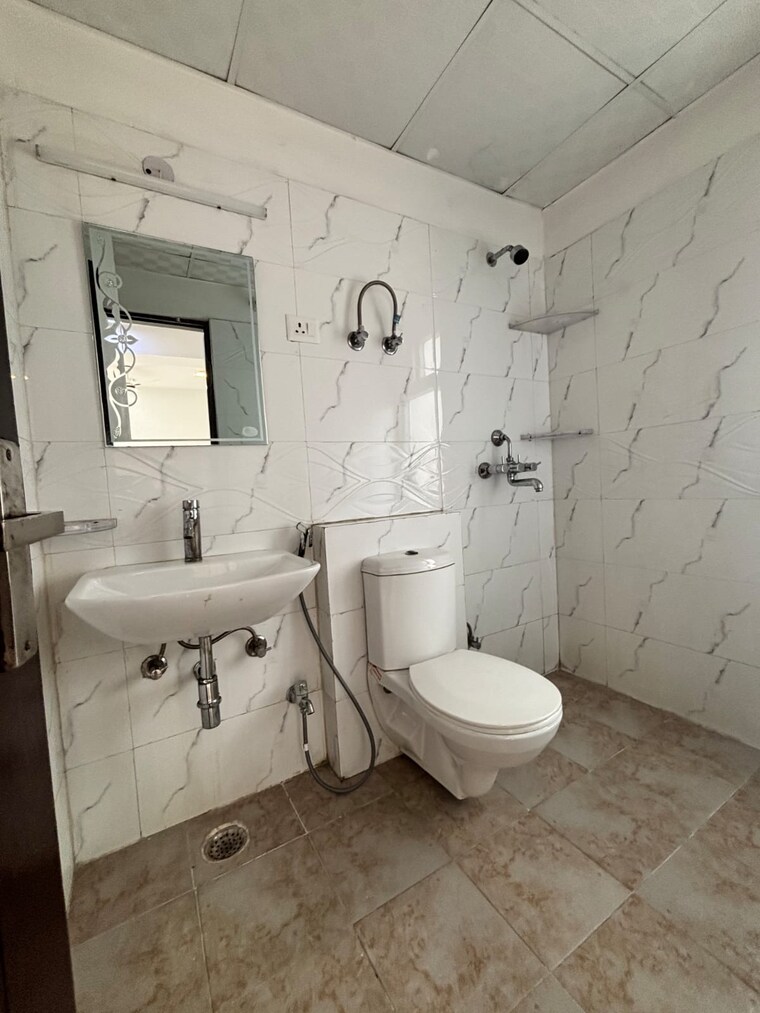 Bathroom, wave-city 2 Bedroom 840 Sq.Ft. Apartment In Wave City Ghaziabad 9010822