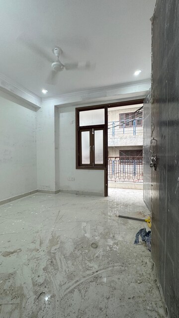 Room in 2 BHK Builder Floor at Palm Residency Chhatarpur, Chattarpur – for Rent