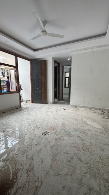 Room in 2 BHK Builder Floor at Palm Residency Chhatarpur, Chattarpur – for Rent
