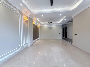 Building Lobby in 4 BHK Builder Floor at Sector 15i – for Rent