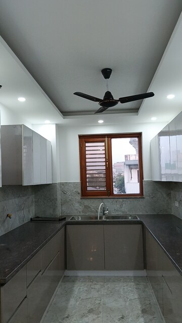 Kitchen in 3 BHK Builder Floor at Sector 14 – for Rent