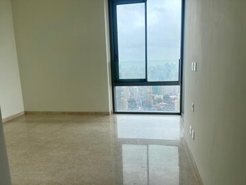 Room in 3 BHK Apartment at Rustomjee Oriana, Bandra East – for Rent