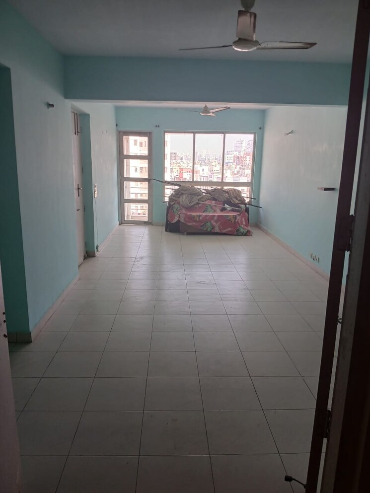 Balcony, shrachi-greenwood-park-extension 3 Bedroom 1530 Sq.Ft. Apartment In Rajarhat New Town Kolkata 9010926