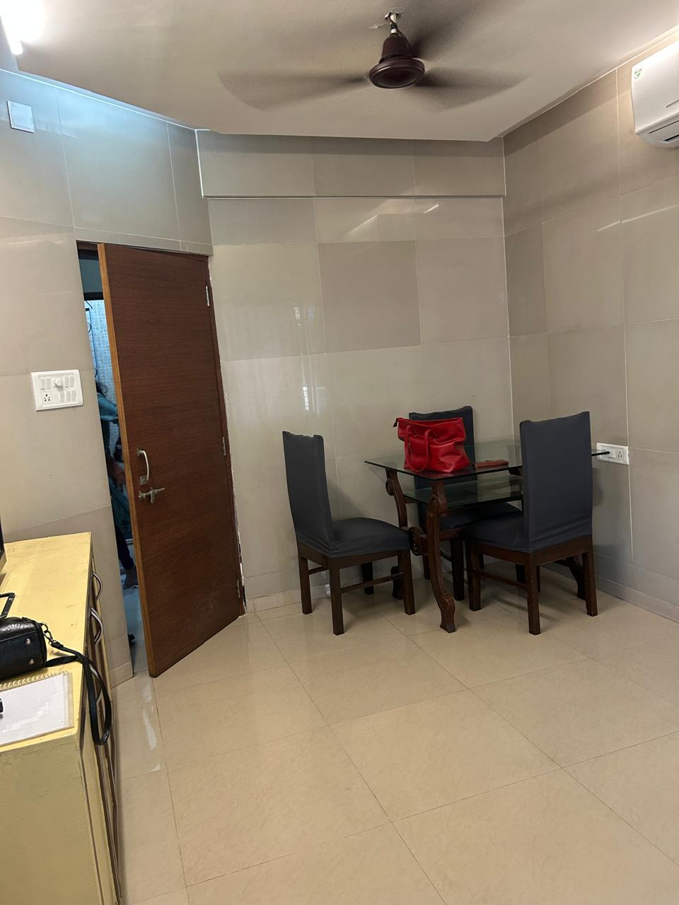 3 BHK + Extra Room 1300 Sq.Ft. Apartment in Kalpataru Sparkle