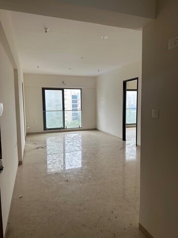Room in 3 BHK Apartment at Kalpataru Sparkle, Bandra East – for Rent