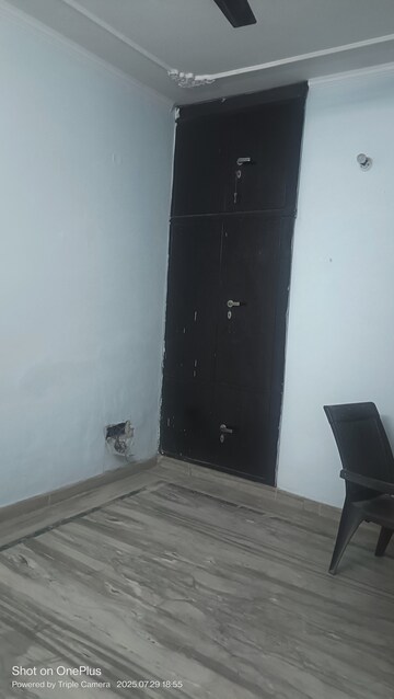 Furnished Amenities in 2 BHK Builder Floor at Ashoka Enclave 3, Sector 35 – for Rent