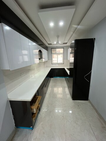 Kitchen in 3 BHK Builder Floor at Sector 23 – for Rent