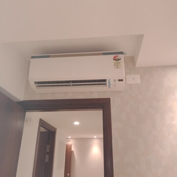 Furnished Amenities in 1 BHK Apartment at Hiranandani Highland, Powai – for Rent