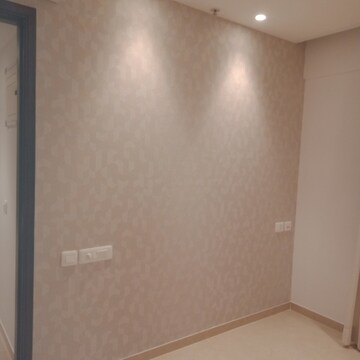 Room in 1 BHK Apartment at Hiranandani Highland, Powai – for Rent