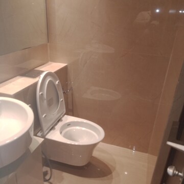Bathroom in 1 BHK Apartment at Hiranandani Highland, Powai – for Rent