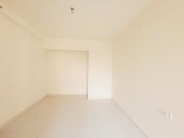 Room in 2 BHK Apartment at Godrej Emerald, Ghodbunder Road – for Rent