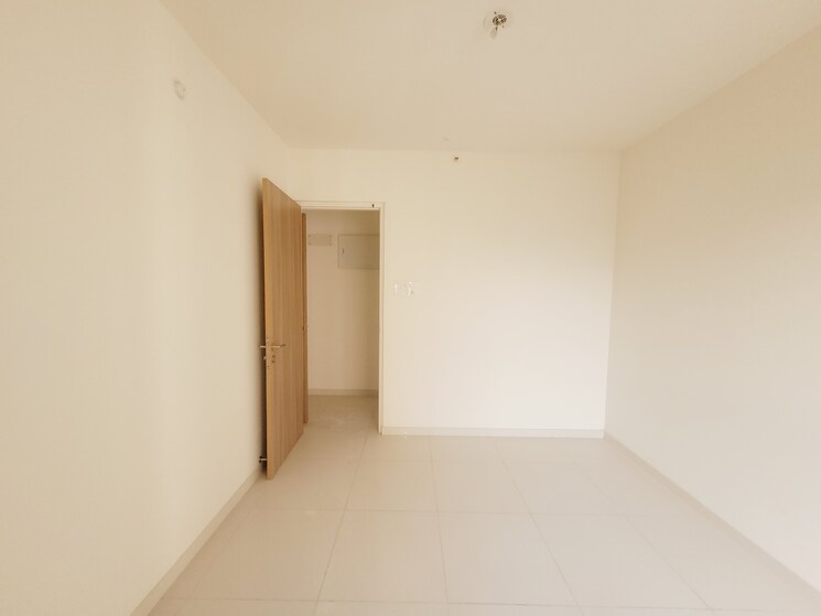 Room, godrej-emerald 2 Bedroom 730 Sq.Ft. Apartment In Ghodbunder Road Thane 9011043