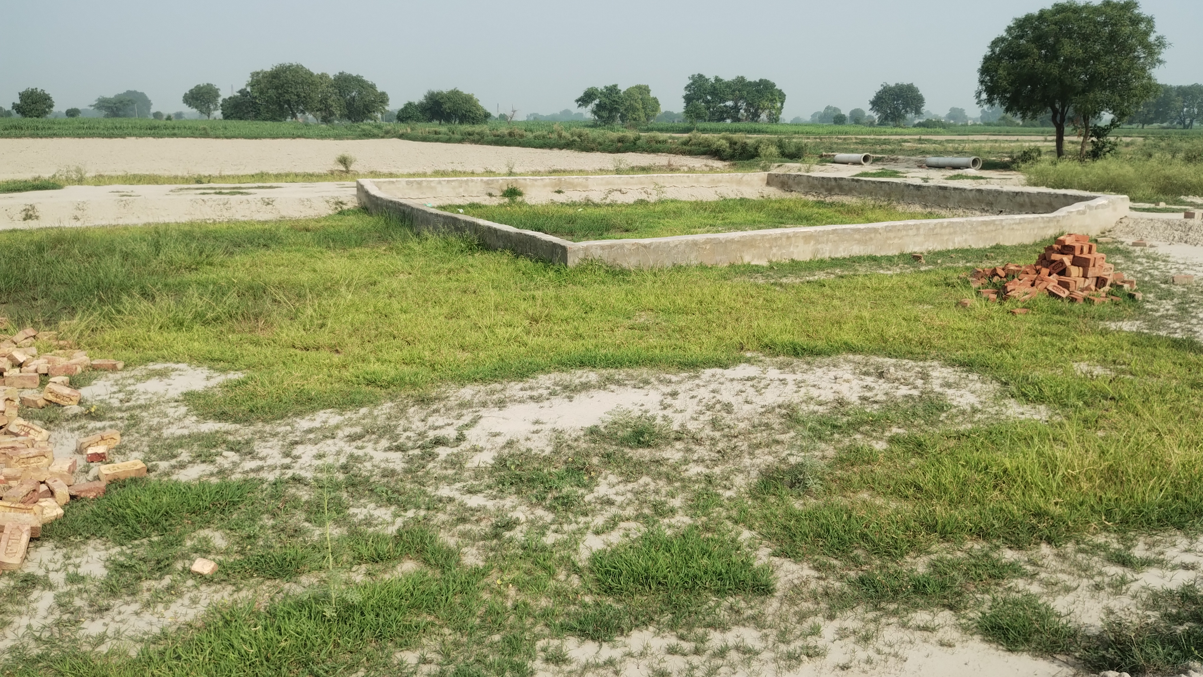 Plot For Sale in Sharma Property 