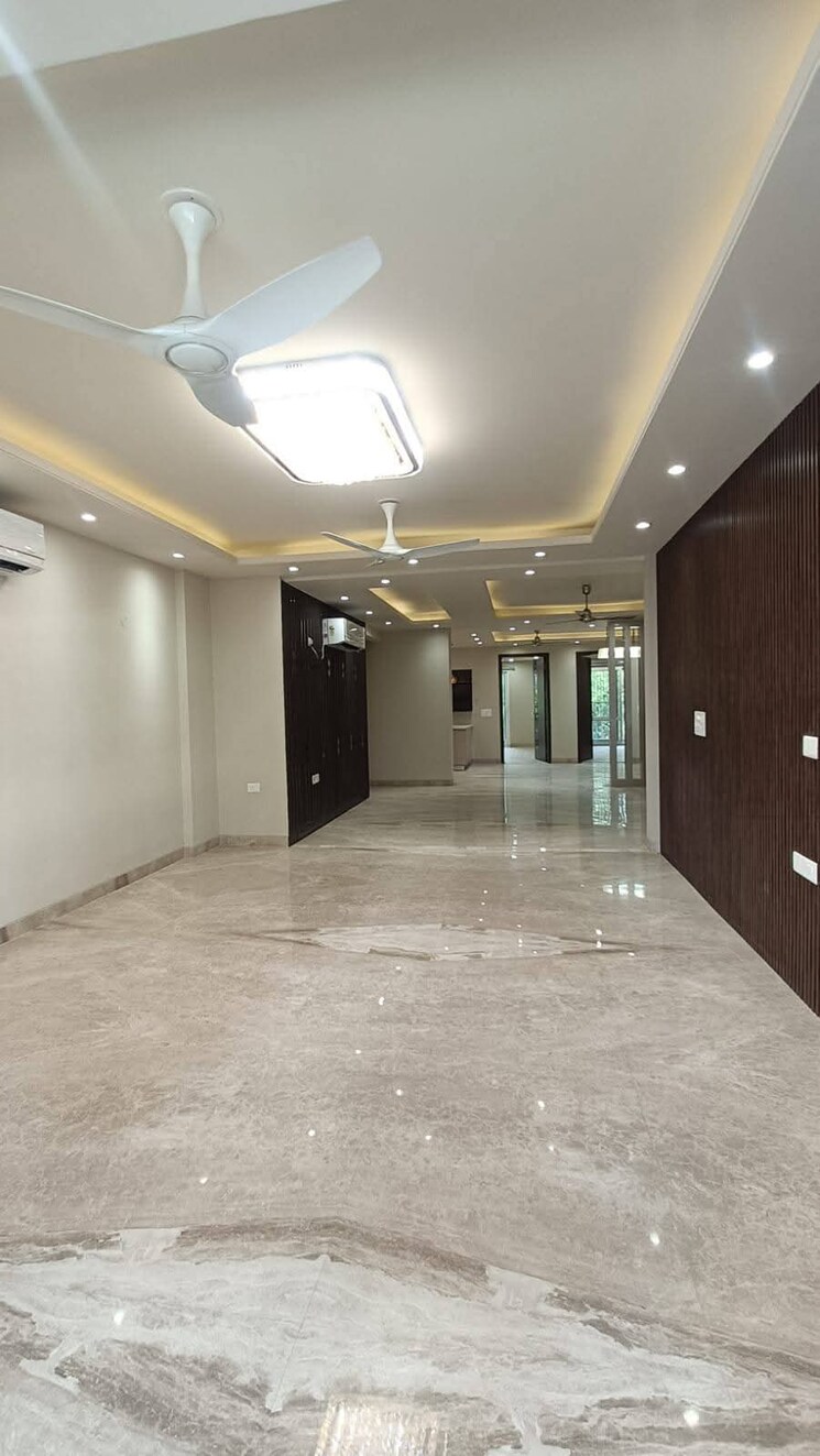 Room, green-wood-city 5 Bedroom 4500 Sq.Ft. Builder Floor In Sector 45 Gurgaon 9011077