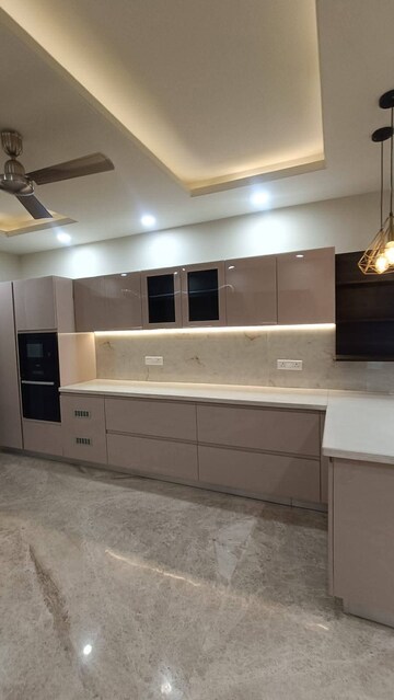Kitchen in 5 BHK Builder Floor at Green Wood City, Sector 45 – for Sale