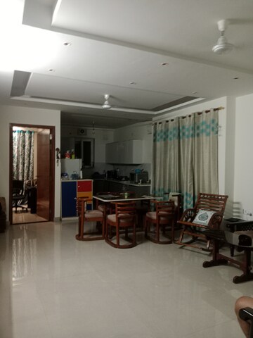 Gym in 3 BHK Builder Floor at Sector 37 – for Rent