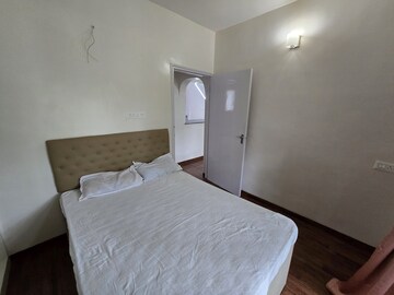 Bedroom in 1 BHK Apartment at Clover Dale, Koregaon Park – for Rent