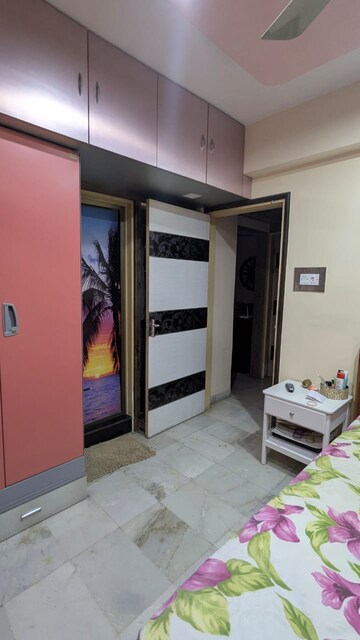 Room in 2 BHK Apartment at Riddhi Garden, Malad East – for Rent