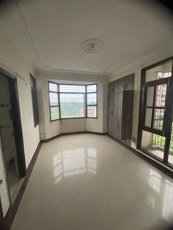 4 BHK + Servant Room Apartment For Sale in Sector 21C